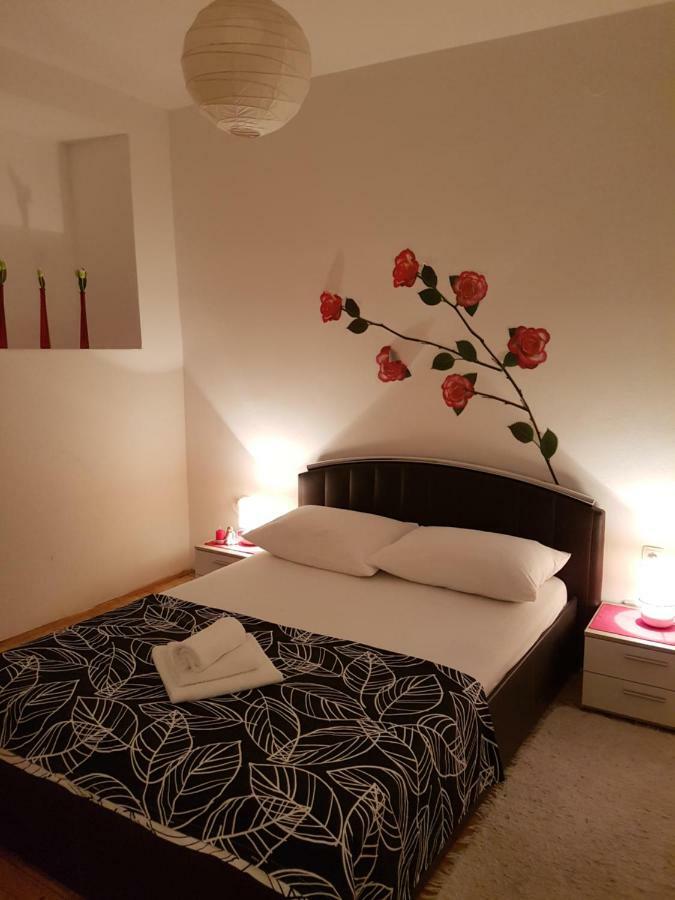 Apartments Fancy Old Town Сплит Экстерьер фото